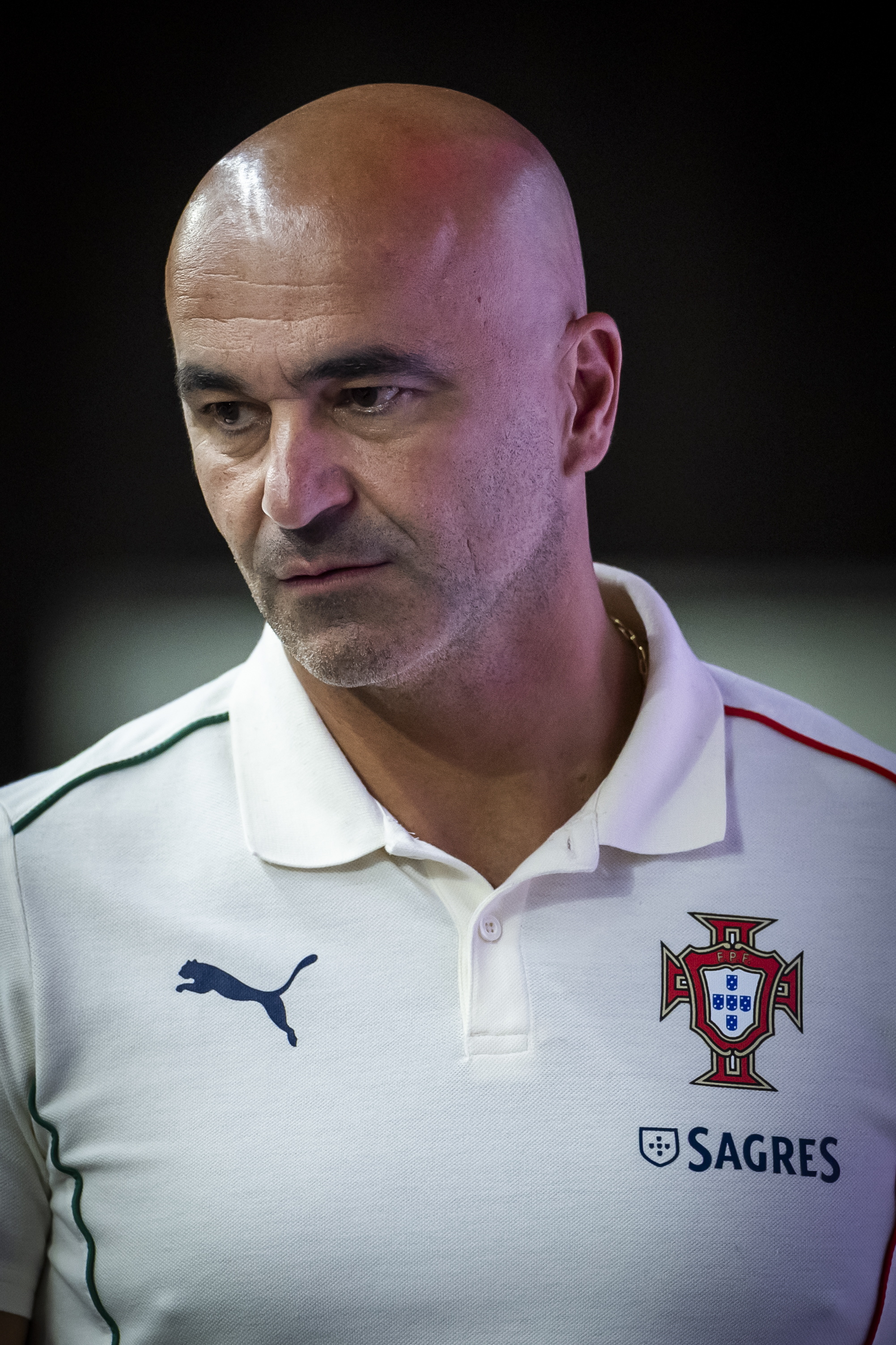 爱游戏体育-关于转会期葡萄牙体育备战中超赛前埃因霍温调整名单以备意甲，现场解说直呼：密尔沃基雄鹿围绕欧联绝杀压哨的信息